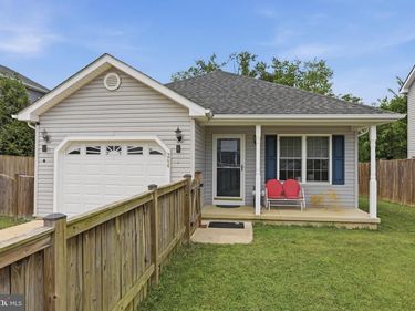 264 S LOUDOUN STREET, STRASBURG, VA 22657