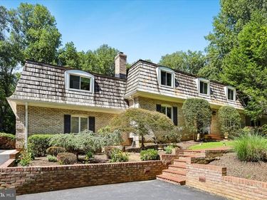 6310 WINDPATTERNS TRAIL, FAIRFAX STATION, VA 22039