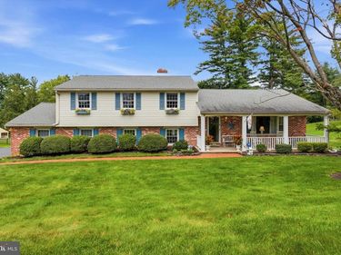 2541 N FEATHERING LANE, MEDIA, PA 19063