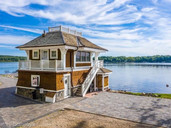 14620 Edgewater Drive, Lyndon Township, Mi 48137