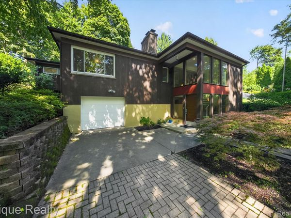 2200 Navarre Circle, Ann Arbor, Mi 48104