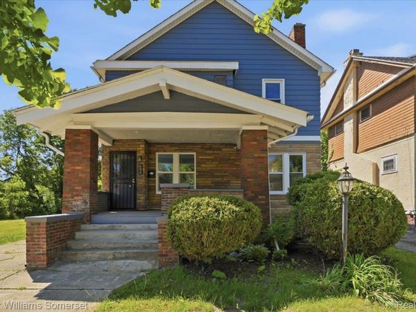 693 Calvert Street, Detroit, Mi 48202