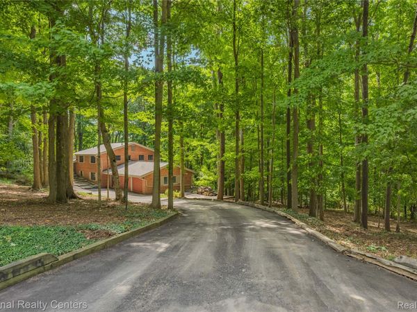 20173 W Whipple Drive , Northville Township, Mi 48167