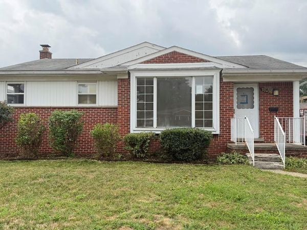30435 Rosslyn Avenue , Garden, Mi 48135