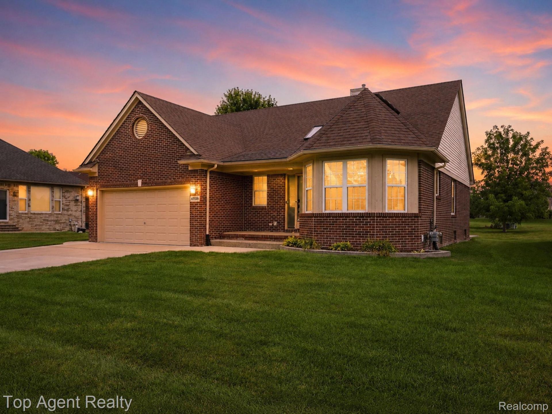 40580 Long Horn Drive, Sterling Heights, Mi 48313 Main Photo