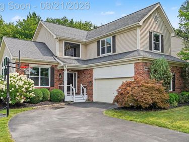 388 Lakeshore Pointe Drive, Oceola Township, Mi 48843