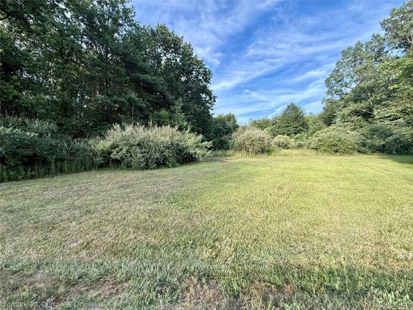 00 Wayne, Romulus, Mi 48174