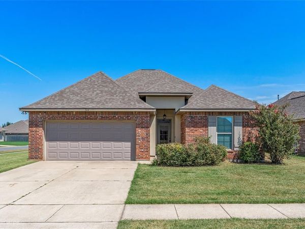 344 Camelback Drive, Bossier City, LA 71111