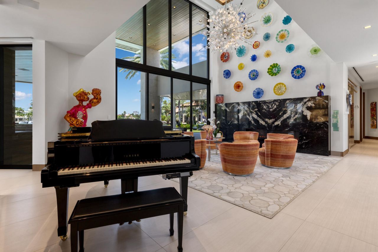 200 Fiesta Way, Fort Lauderdale, FL 33301 Photo
