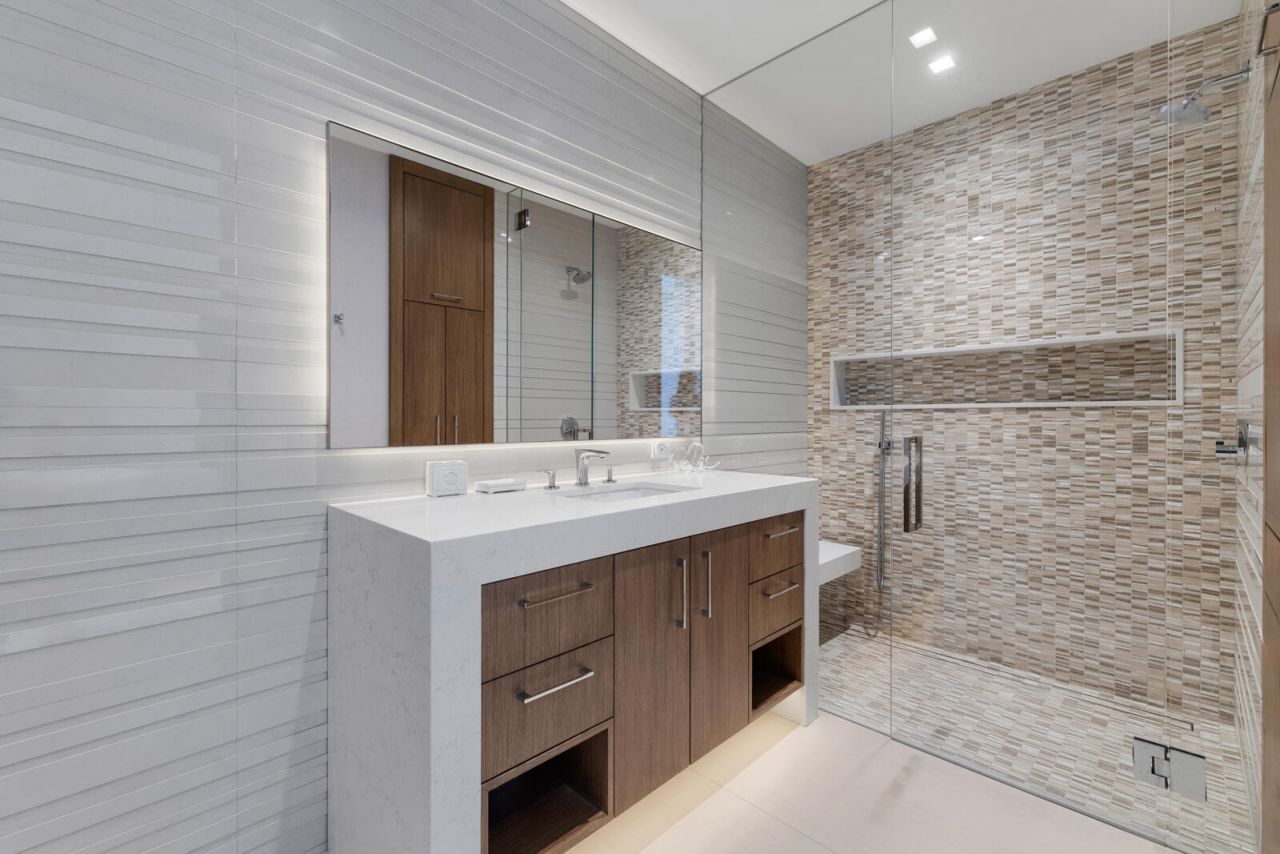 200 Fiesta Way, Fort Lauderdale, FL 33301 Photo