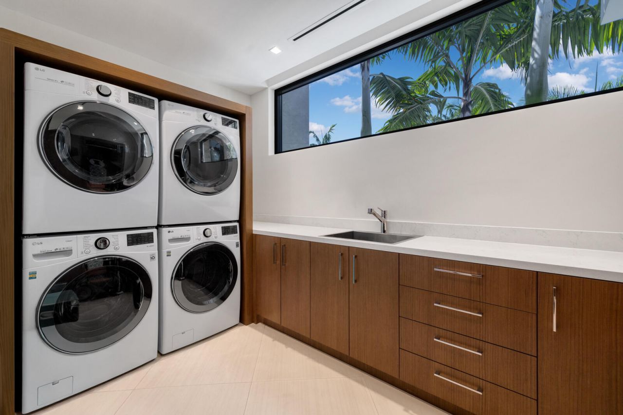 200 Fiesta Way, Fort Lauderdale, FL 33301 Photo