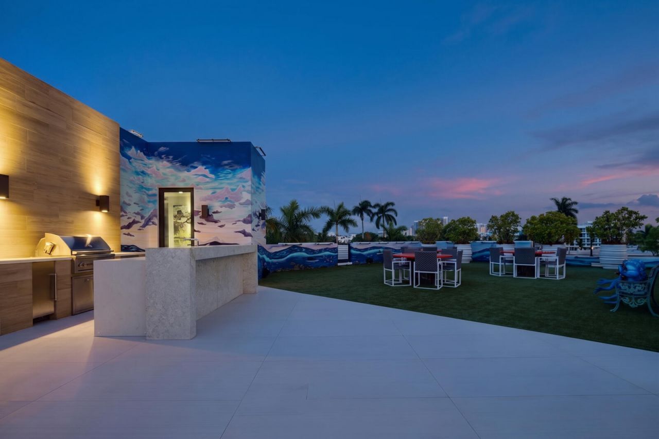 200 Fiesta Way, Fort Lauderdale, FL 33301 Photo
