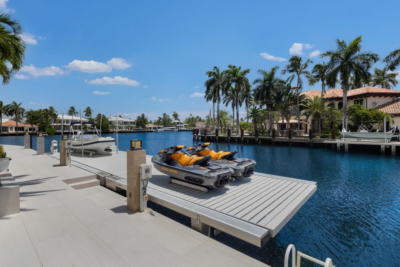 200 Fiesta Way, Fort Lauderdale, FL 33301 Photo