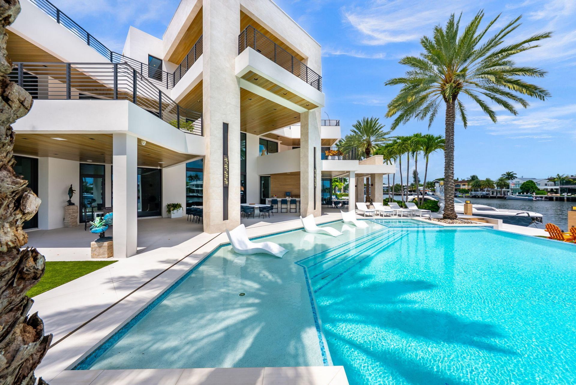 200 Fiesta Way, Fort Lauderdale, FL 33301 Photo