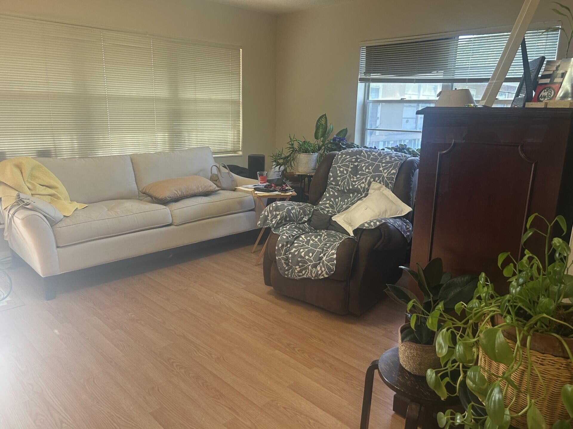 126 Bedford E, West Palm Beach, FL 33417 Photo