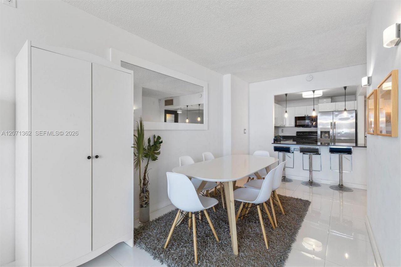 2301 Collins Ave, Unit 931, Miami Beach, FL 33139 Photo