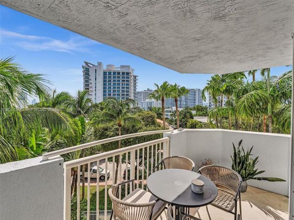 1621 Bay Rd, Unit 408, Miami Beach, FL 33139
