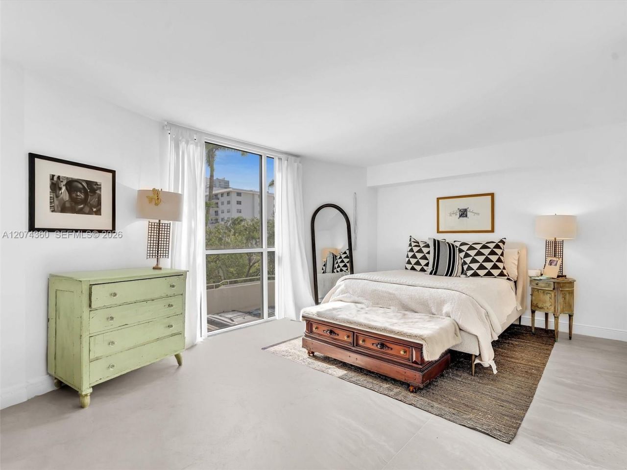 1621 Bay Rd, Unit 408, Miami Beach, FL 33139 Photo