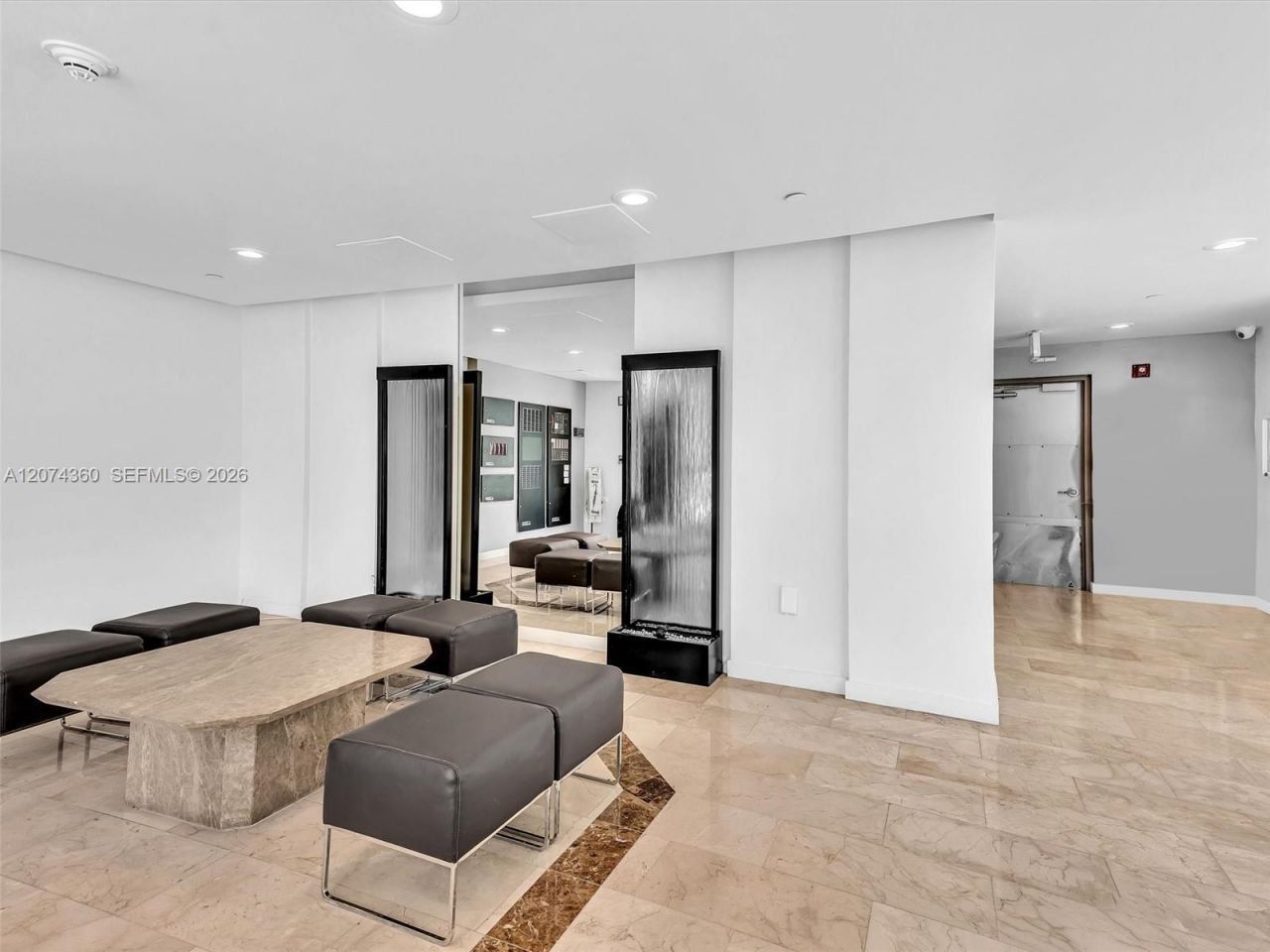1621 Bay Rd, Unit 408, Miami Beach, FL 33139 Photo