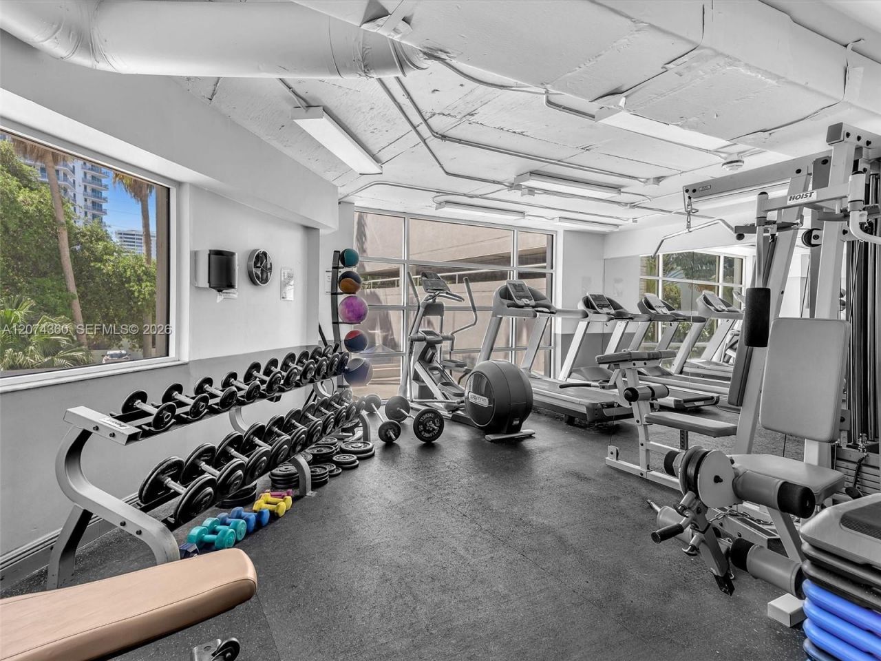 1621 Bay Rd, Unit 408, Miami Beach, FL 33139 Photo