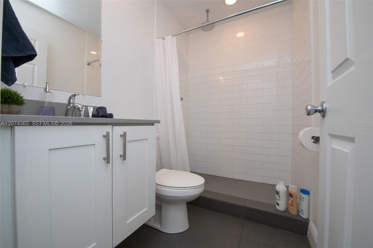 346 NW 35th St , Unit 3, Miami, FL 33127 Photo