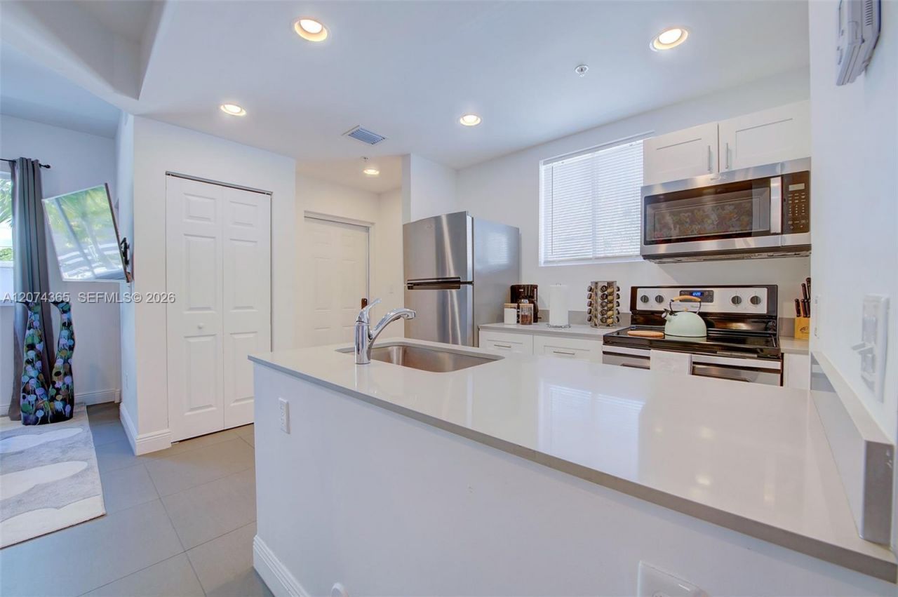 346 NW 35th St , Unit 3, Miami, FL 33127 Photo