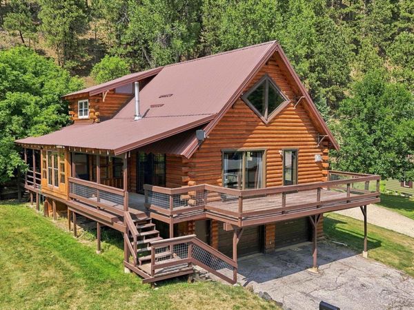 448 GOLDEN GATE ST, Central City, SD 57754