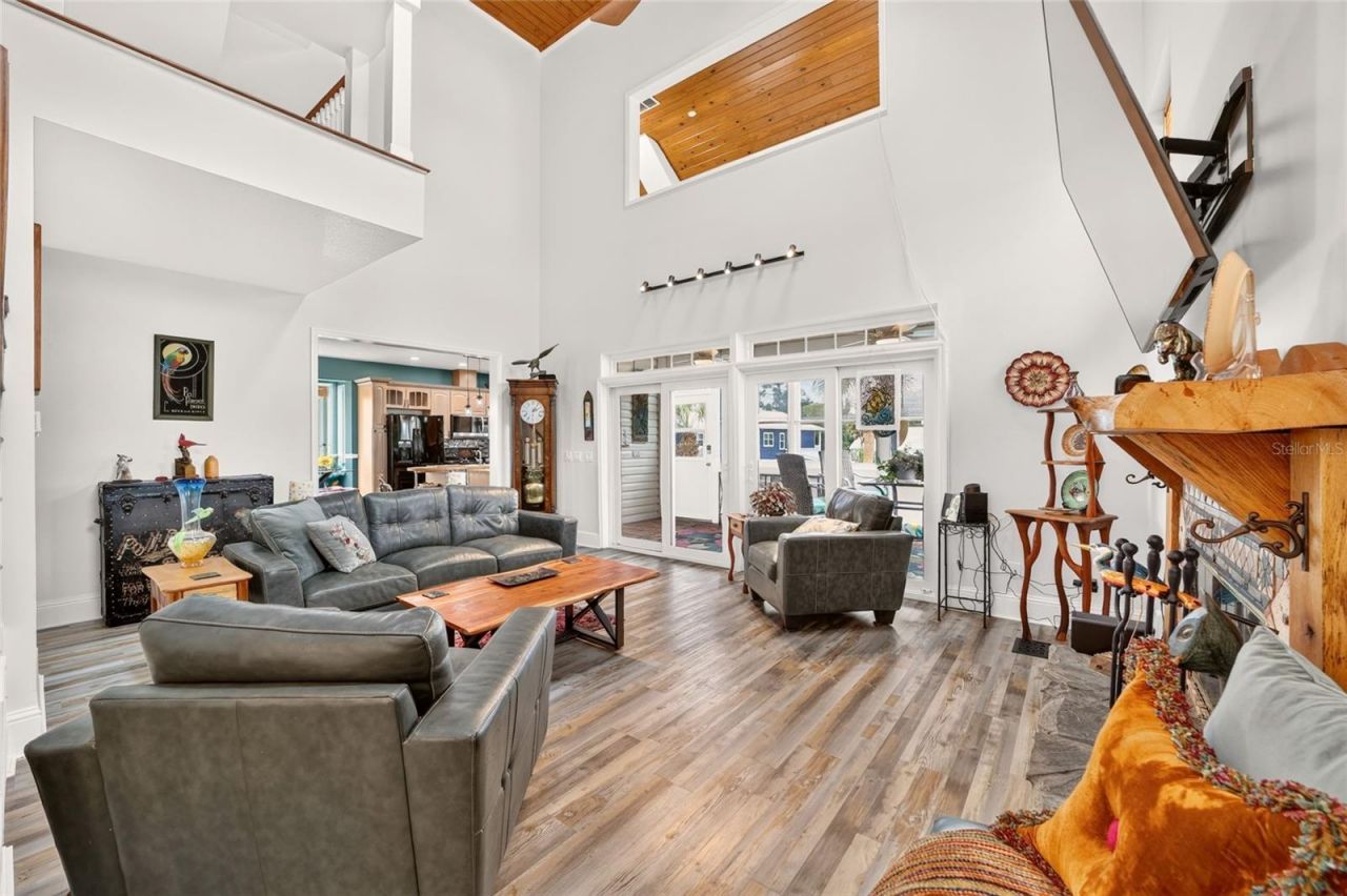 1424 SE 5th Avenue, Crystal River, FL 34429 Photo