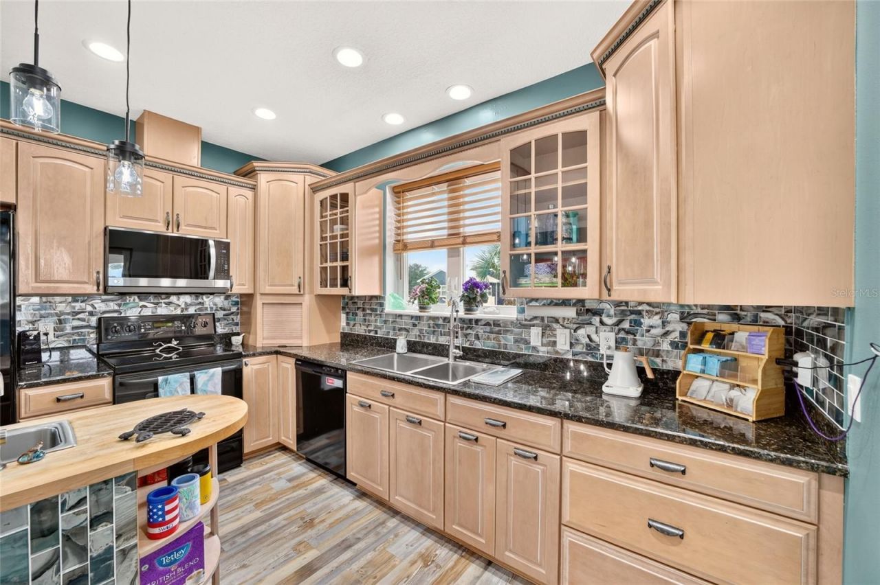 1424 SE 5th Avenue, Crystal River, FL 34429 Photo
