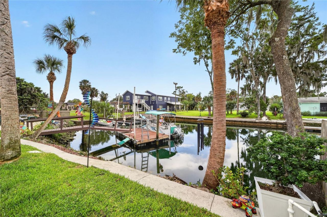 1424 SE 5th Avenue, Crystal River, FL 34429 Photo