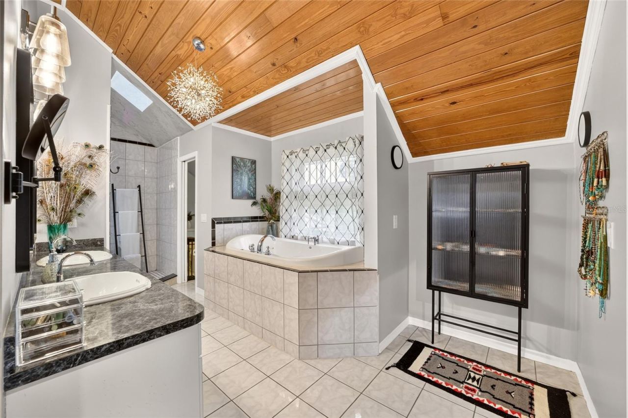 1424 SE 5th Avenue, Crystal River, FL 34429 Photo