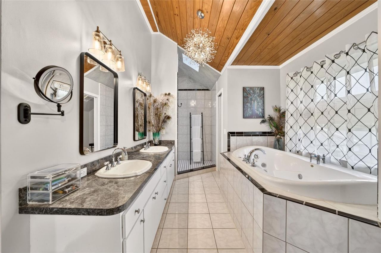 1424 SE 5th Avenue, Crystal River, FL 34429 Photo