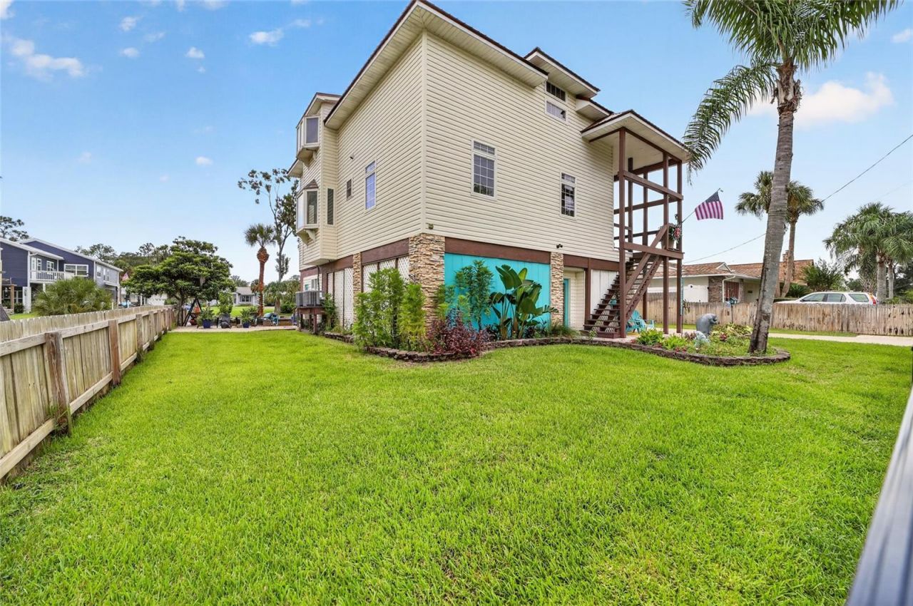 1424 SE 5th Avenue, Crystal River, FL 34429 Photo
