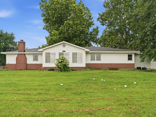 4765 W 950 N , Lake Village, IN 46349