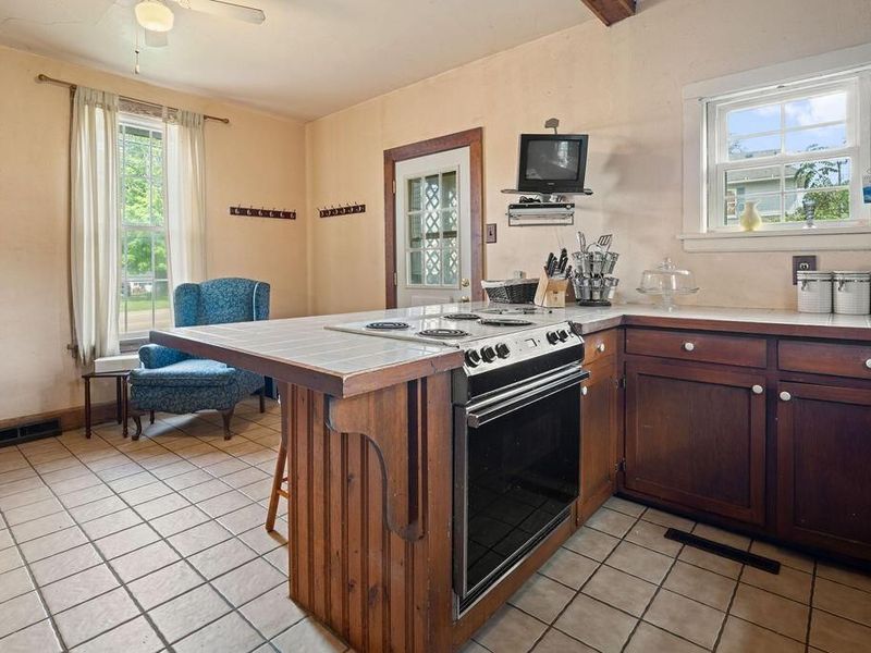 156 N Walnut Street , Mount Gilead, OH 43338 Photo 4