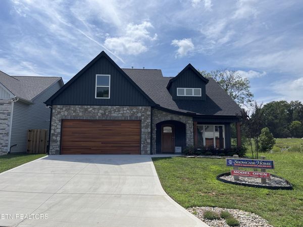 3431 Sparks Scenic Way, Knoxville, TN 37931