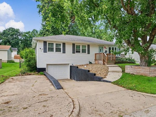 49 Colorado Drive , Decatur, IL 62526