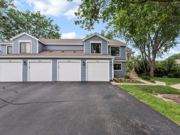 912 MANCHESTER Circle , Unit -, Schaumburg, IL 60193