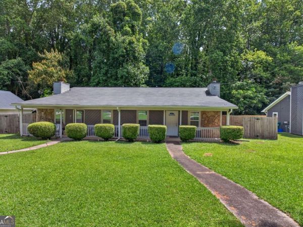 2139 Valley Oaks Drive SE, Smyrna, GA 30080
