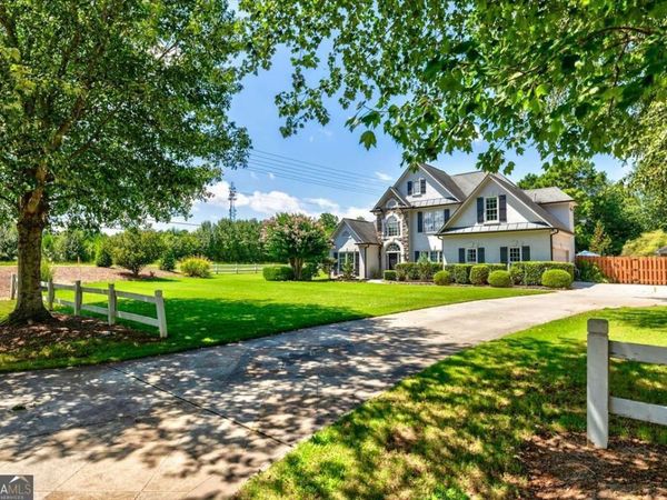 6255 Chestnut Hill Road, Flowery Branch, GA 30542