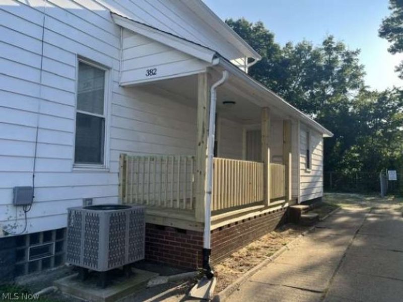 382 Kling Street, Akron, OH 44311 Photo 10