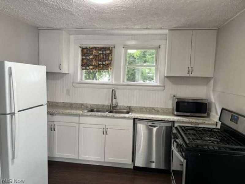 382 Kling Street, Akron, OH 44311 Photo 4