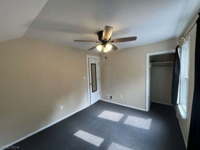 382 Kling Street, Akron, OH 44311 Photo 9