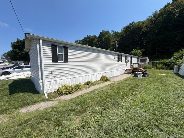 567 Sheafe Road , Unit 3, Poughkeepsie, NY 12590