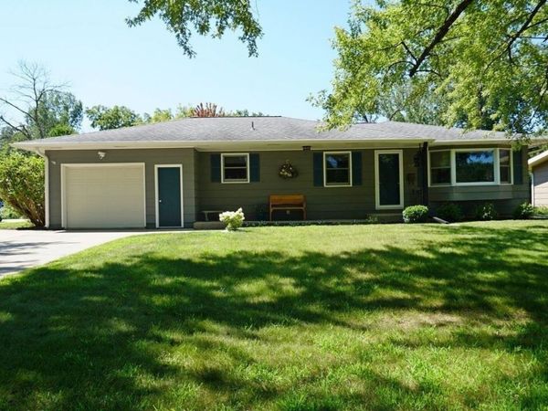 303 L Street, Charles City, IA 50616