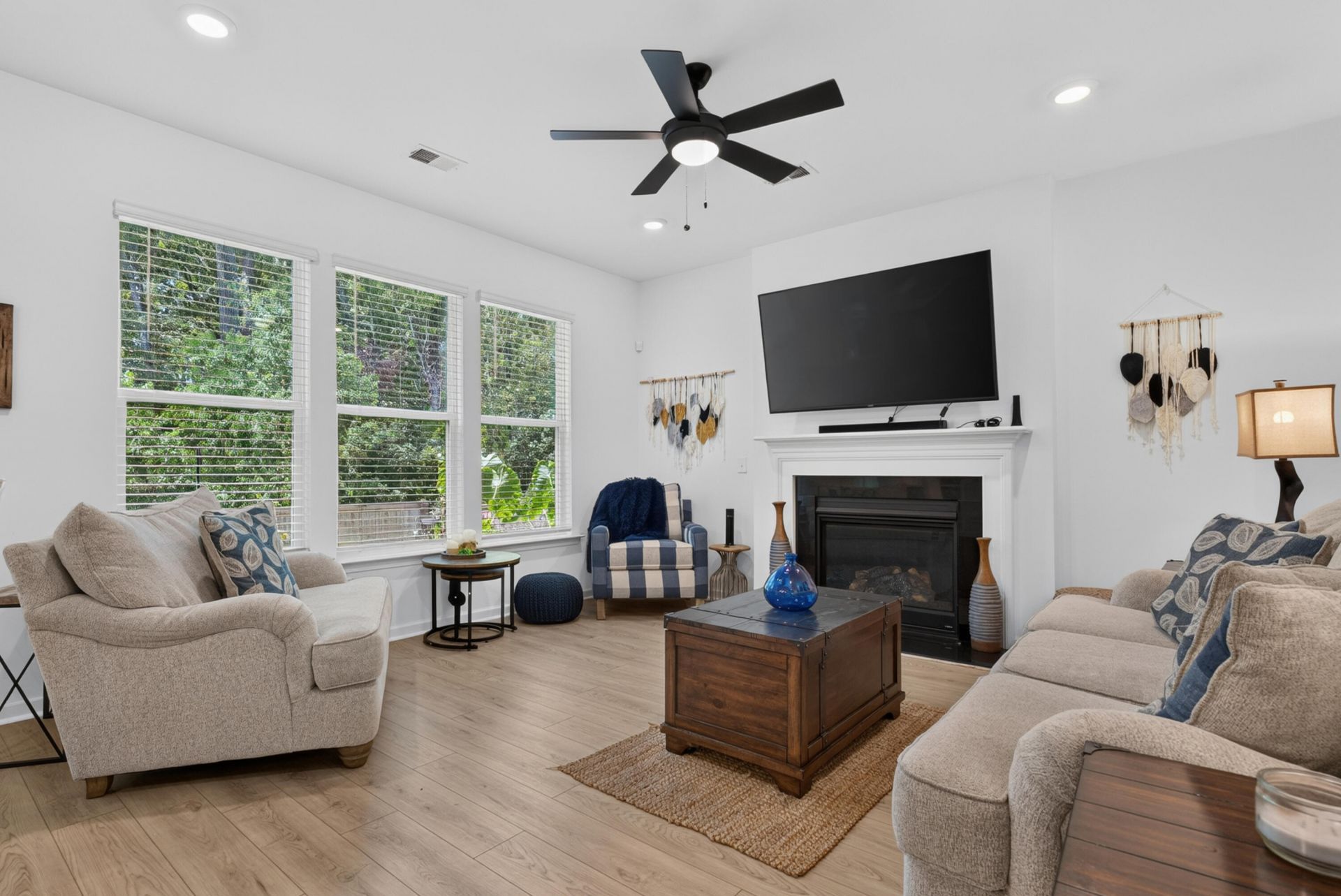 8805 Citronella Way Photo 12
