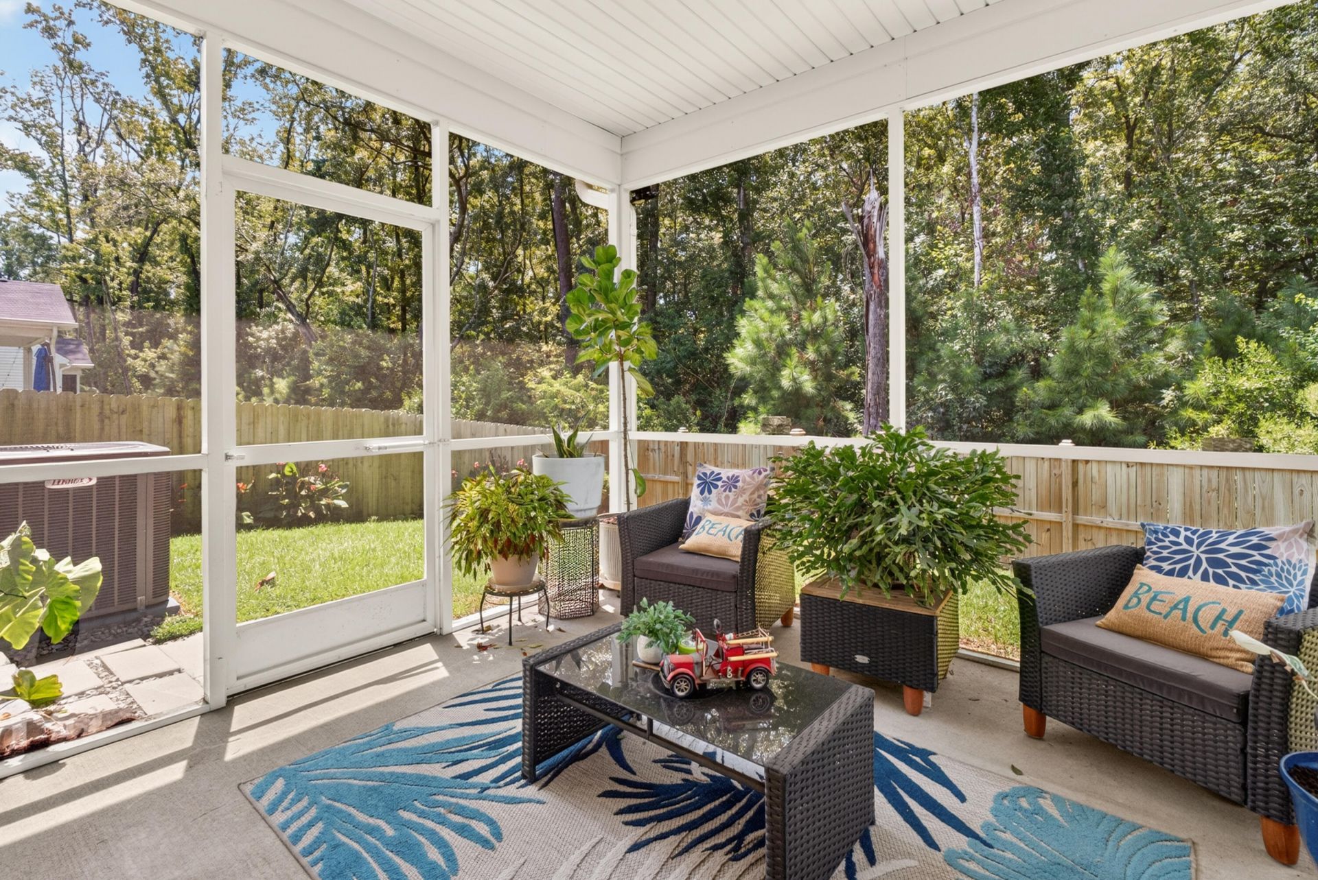 8805 Citronella Way Photo 20