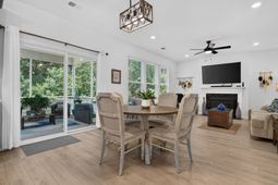 8805 Citronella Way photo 4