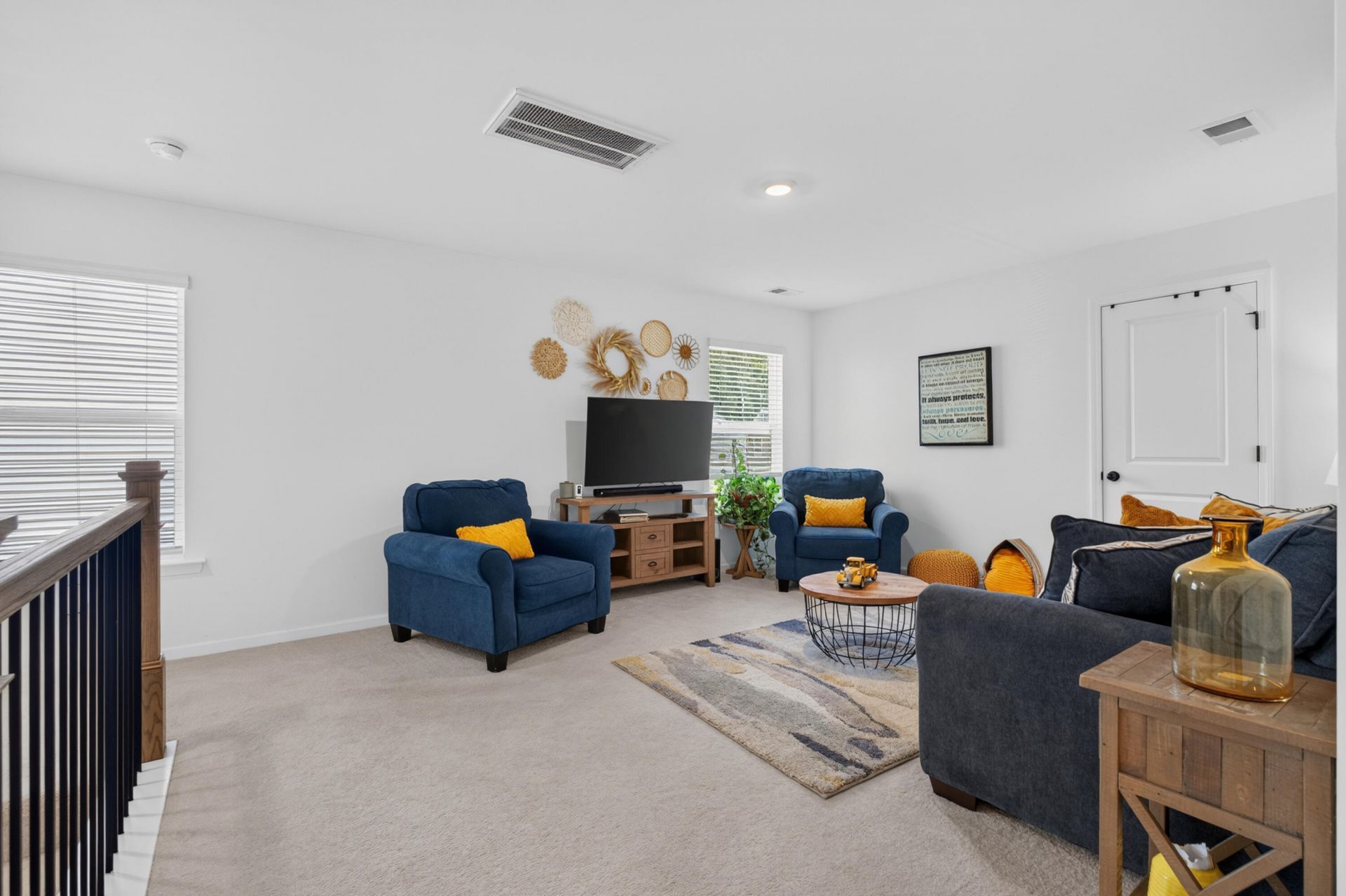 8805 Citronella Way Photo 6