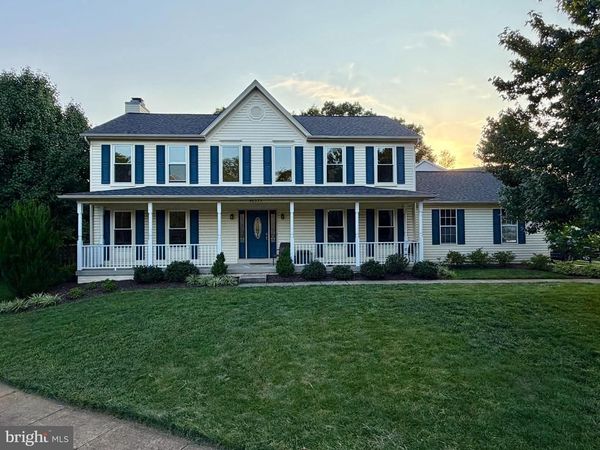 46573 HAMPSHIRE STATION DRIVE, STERLING, VA 20165
